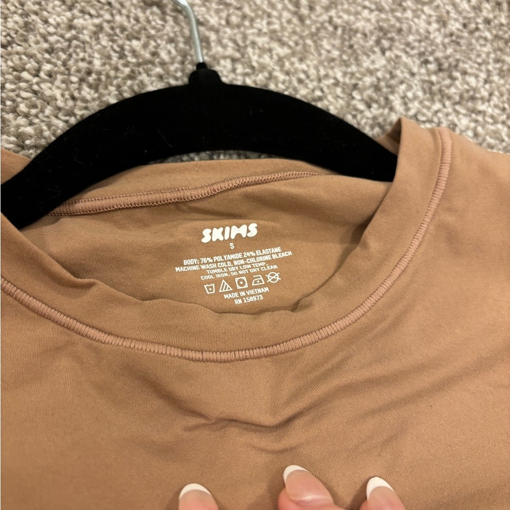 Skims fits everybody t-shirt bodysuit